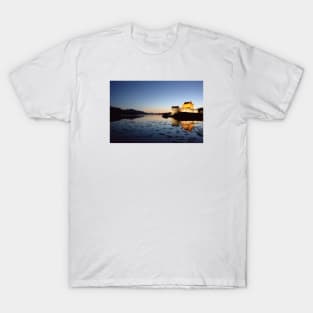 Castle Scotland / Swiss Artwork Photography T-Shirt